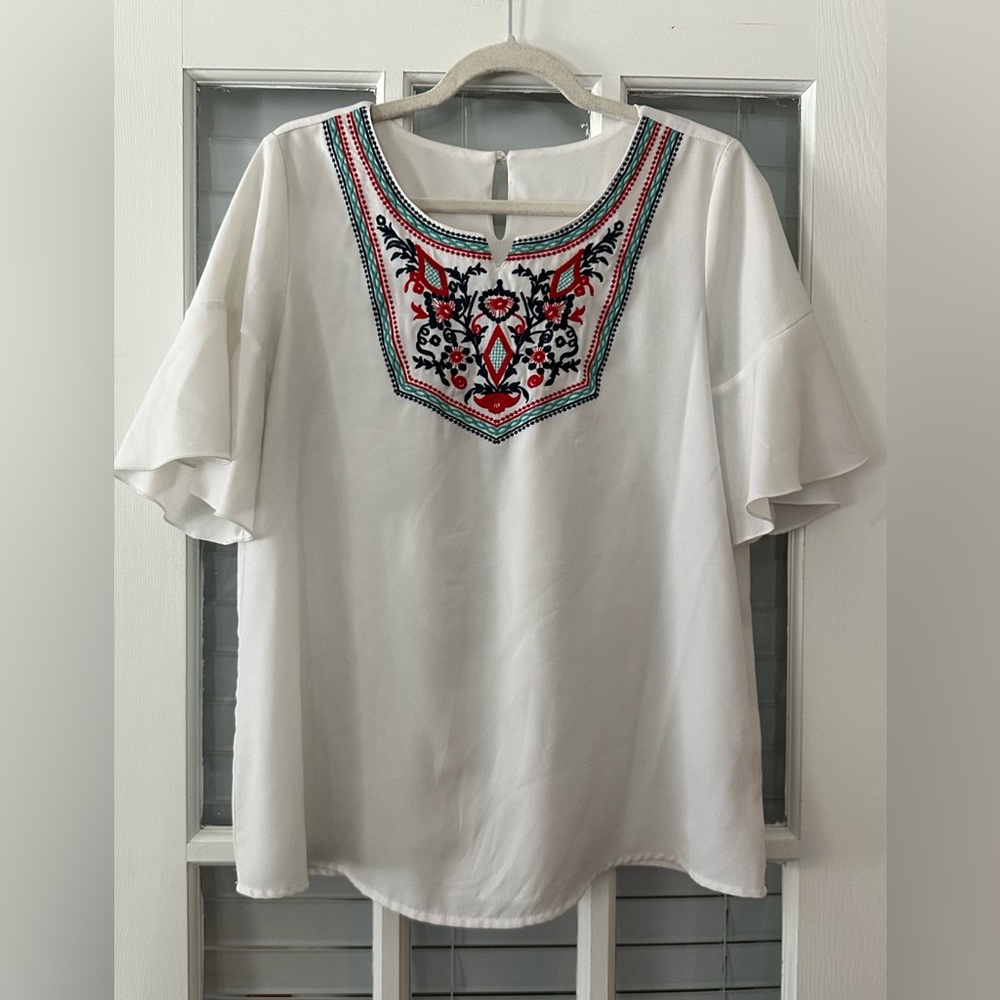 SHEIN  Women’s L White Boho Floral Embroidered Ruffle Sleeve Top